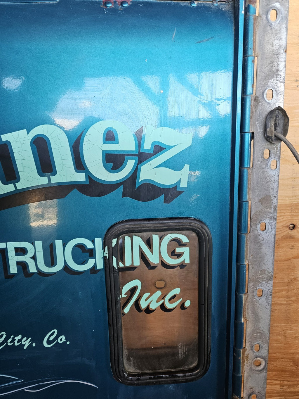 KENWORTH W900 DOOR ASSEMBLY OEM FRONT RIGHT PASSENGER