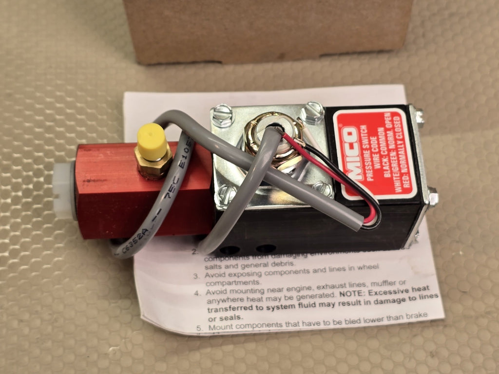 MICO 20-580-038 Hydraulic Pressure Switch 0-650 PSI 15000 Proof New