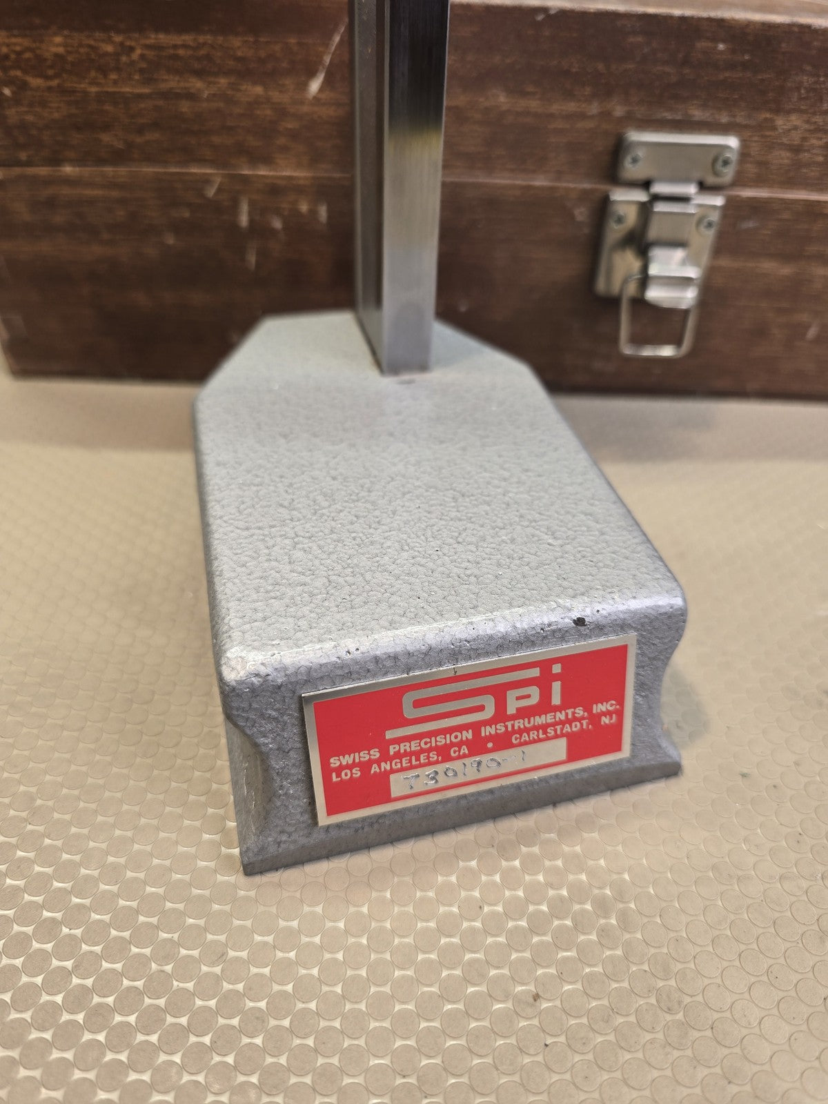 SPI 30-615 Vernier Height Gauge 0-6" 0-150mm Machinist Tool w/ Wood Case