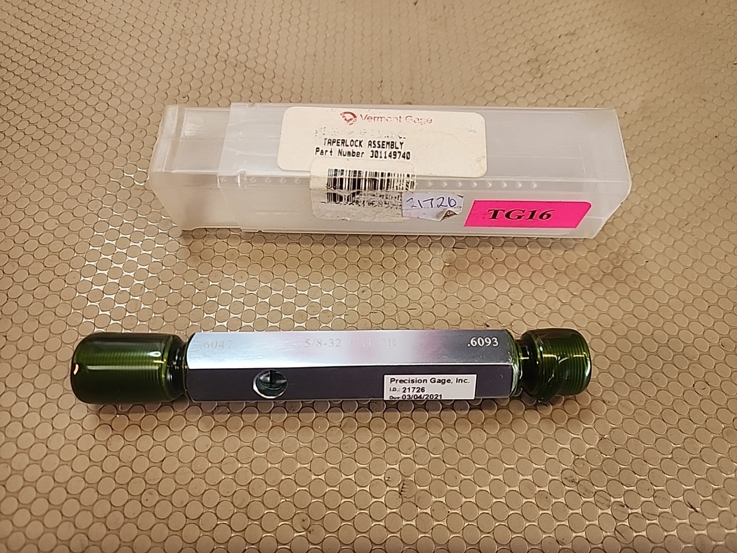 5/8-32 2B Go & No-Go With Handle Thread Gages With Certificate of Accuracy - USA