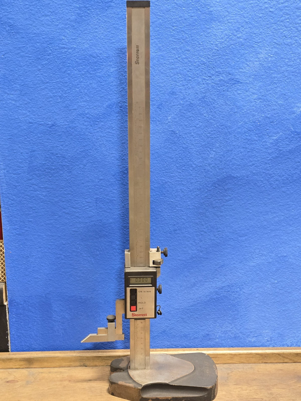 Starrett  Model No. 752-12/300  Electronic Height Gauge 12"/ 300mm