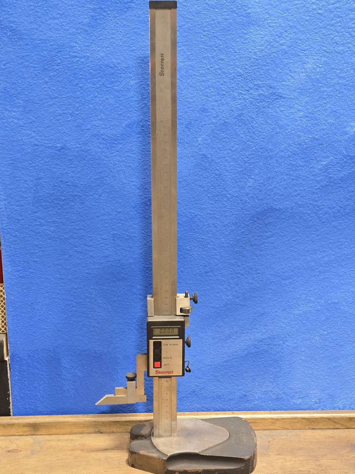 Starrett  Model No. 752-12/300  Electronic Height Gauge 12"/ 300mm