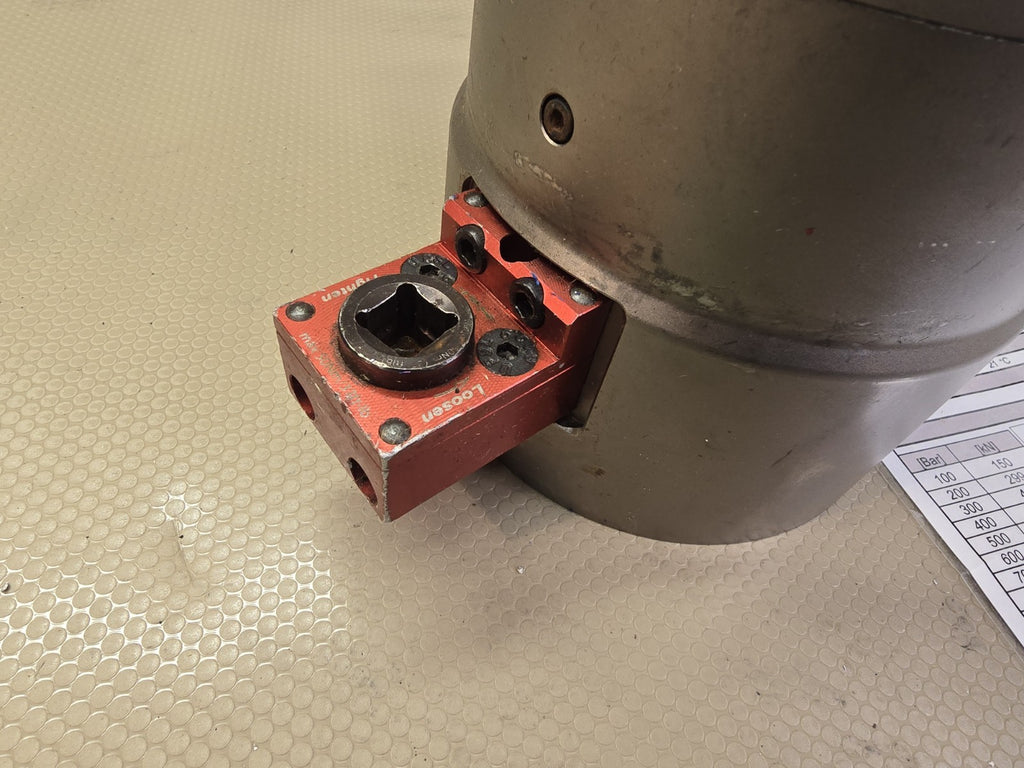 ITH M64 x 6 Hydraulic Bolt Tensioner Hytor Foundation Stud Tool 1500 Wind Turbin