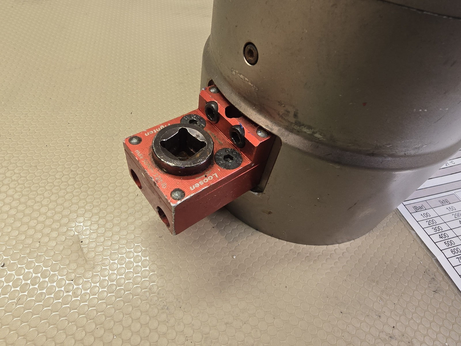 ITH M64 x 6 Hydraulic Bolt Tensioner Hytor Foundation Stud Tool 1500 Wind Turbin