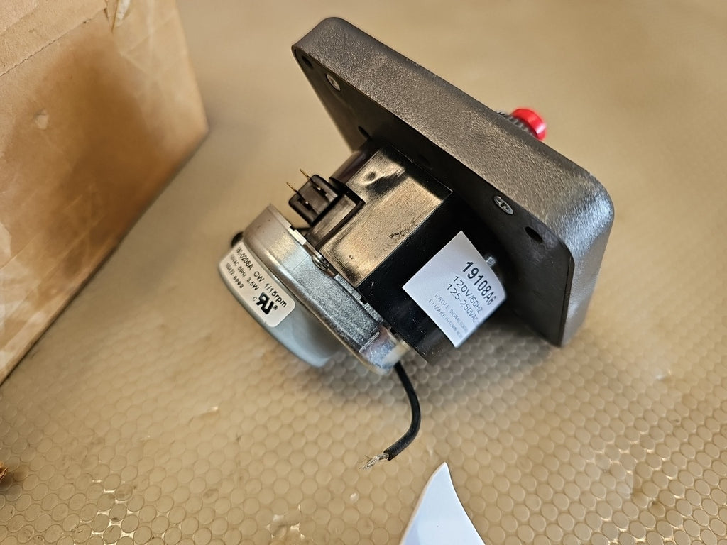 Pushbutton reset timer, 40min, 120V, 19108S0370A6, Eagle Signal, NOS