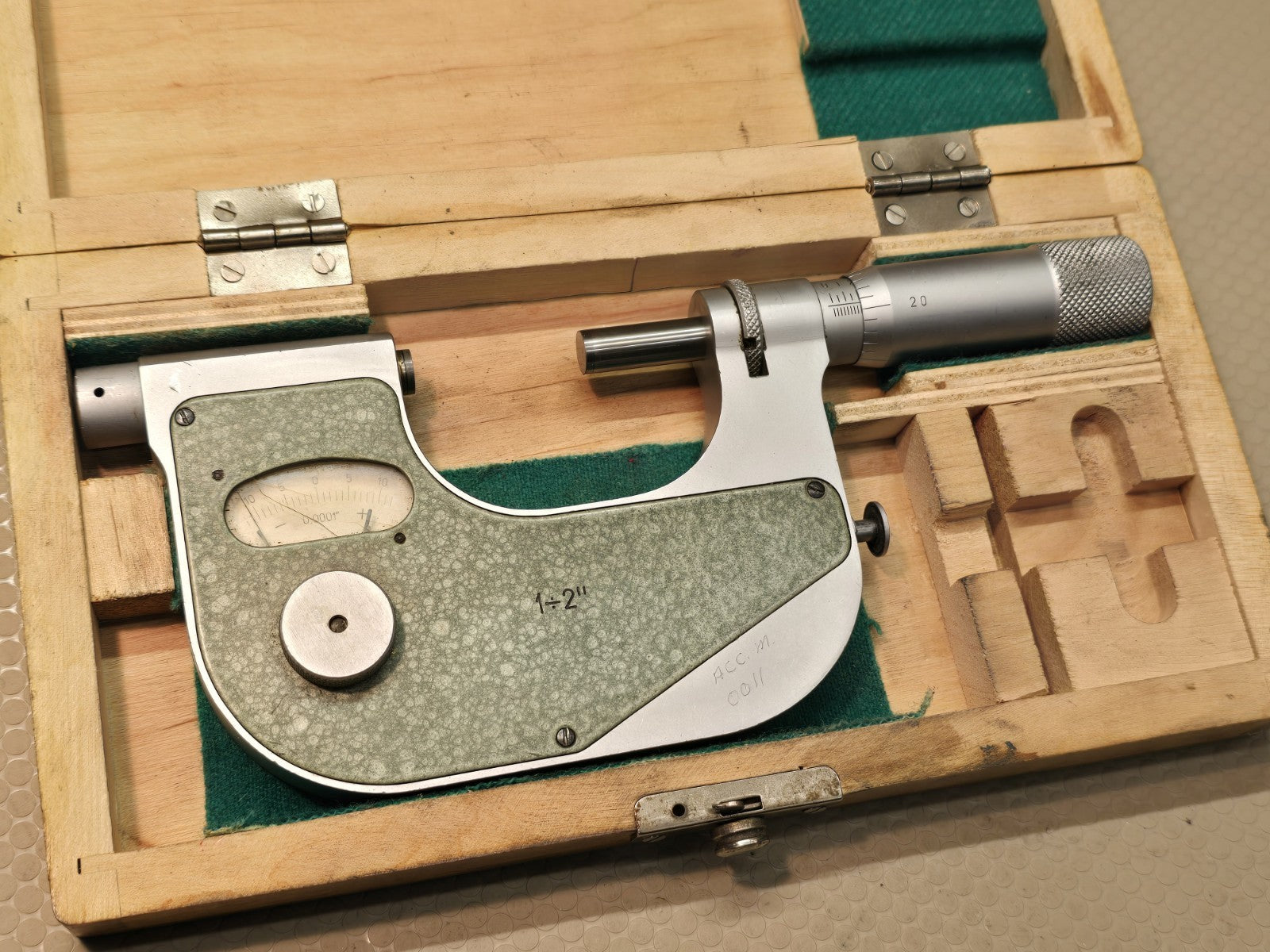 VIS Poland 1-2” Indicating Micrometer .0001” In Wood Box NICE