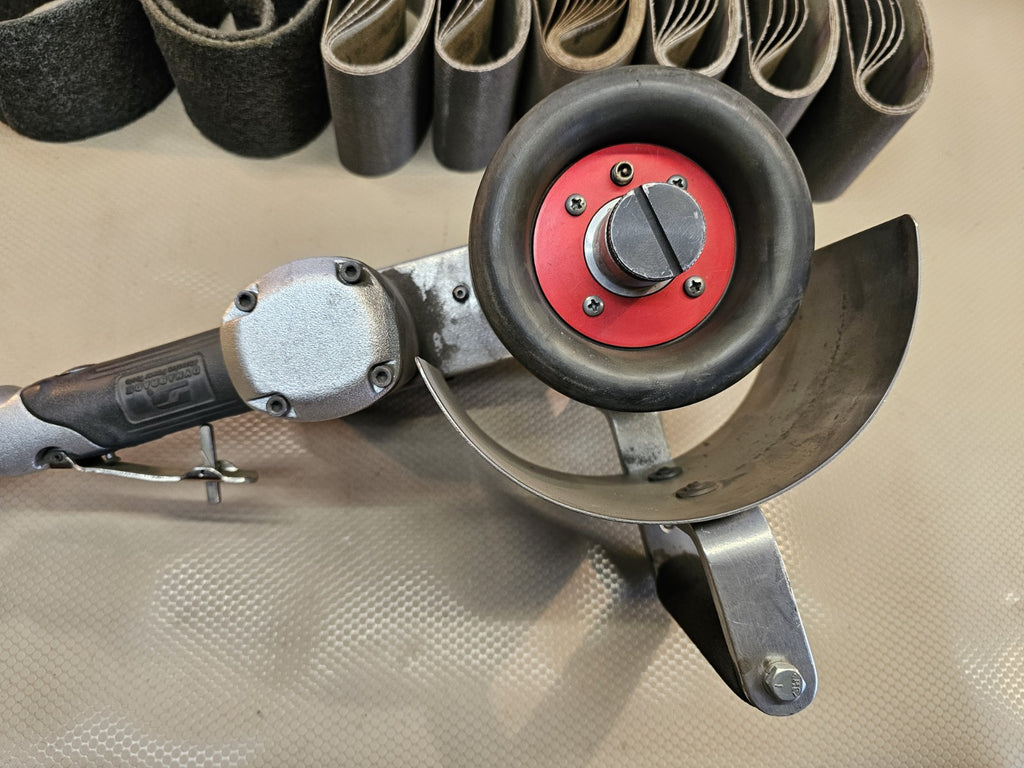Dynabrade Dynisher 50730 Pneumatic Air Operated Finishing Tool + LOTS OF SANDPAP