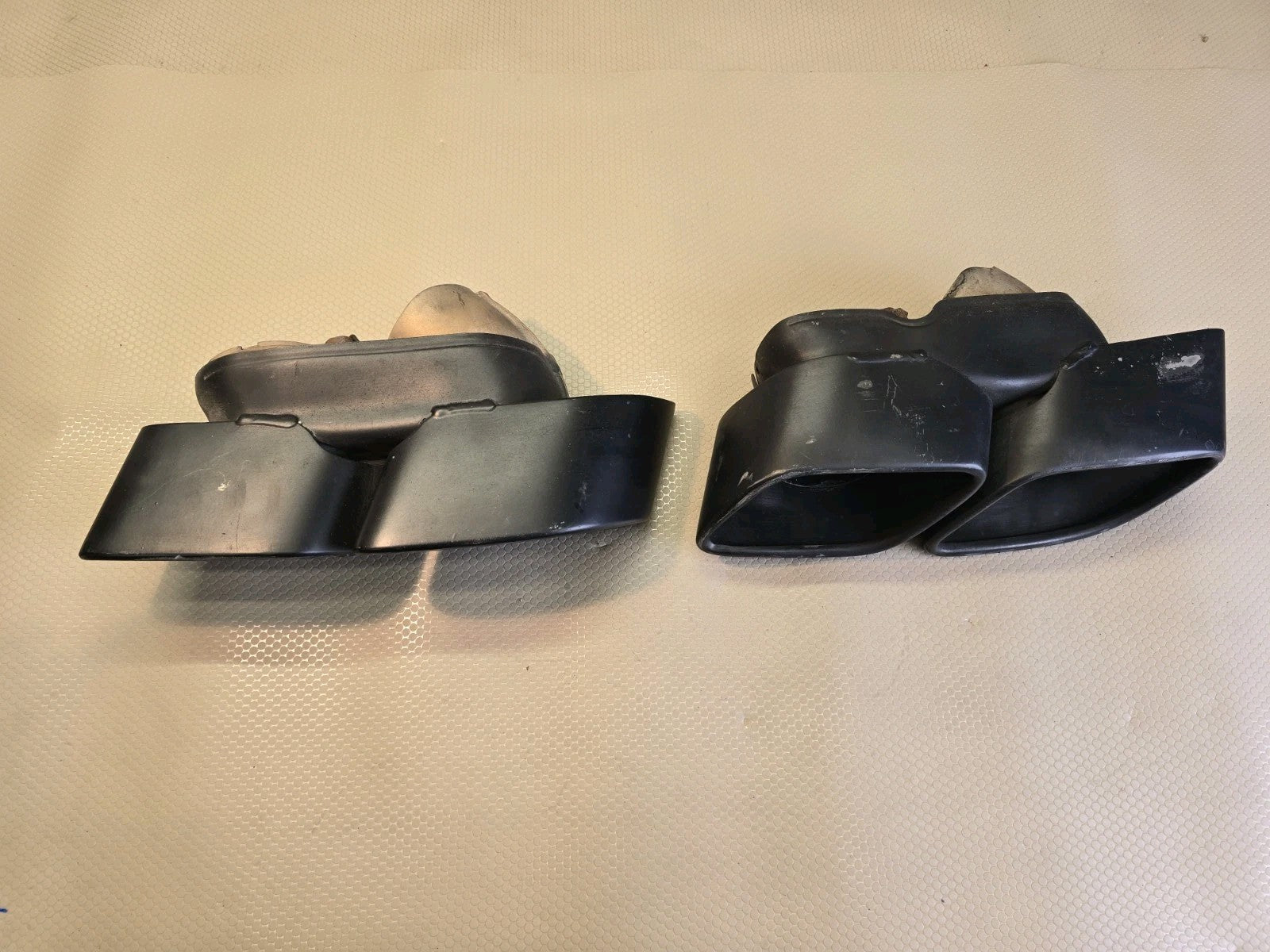 Porsche 911 Turbo S 991 Left/Right Exhaust Tip 991.111.762.61/761.62 Black OEM
