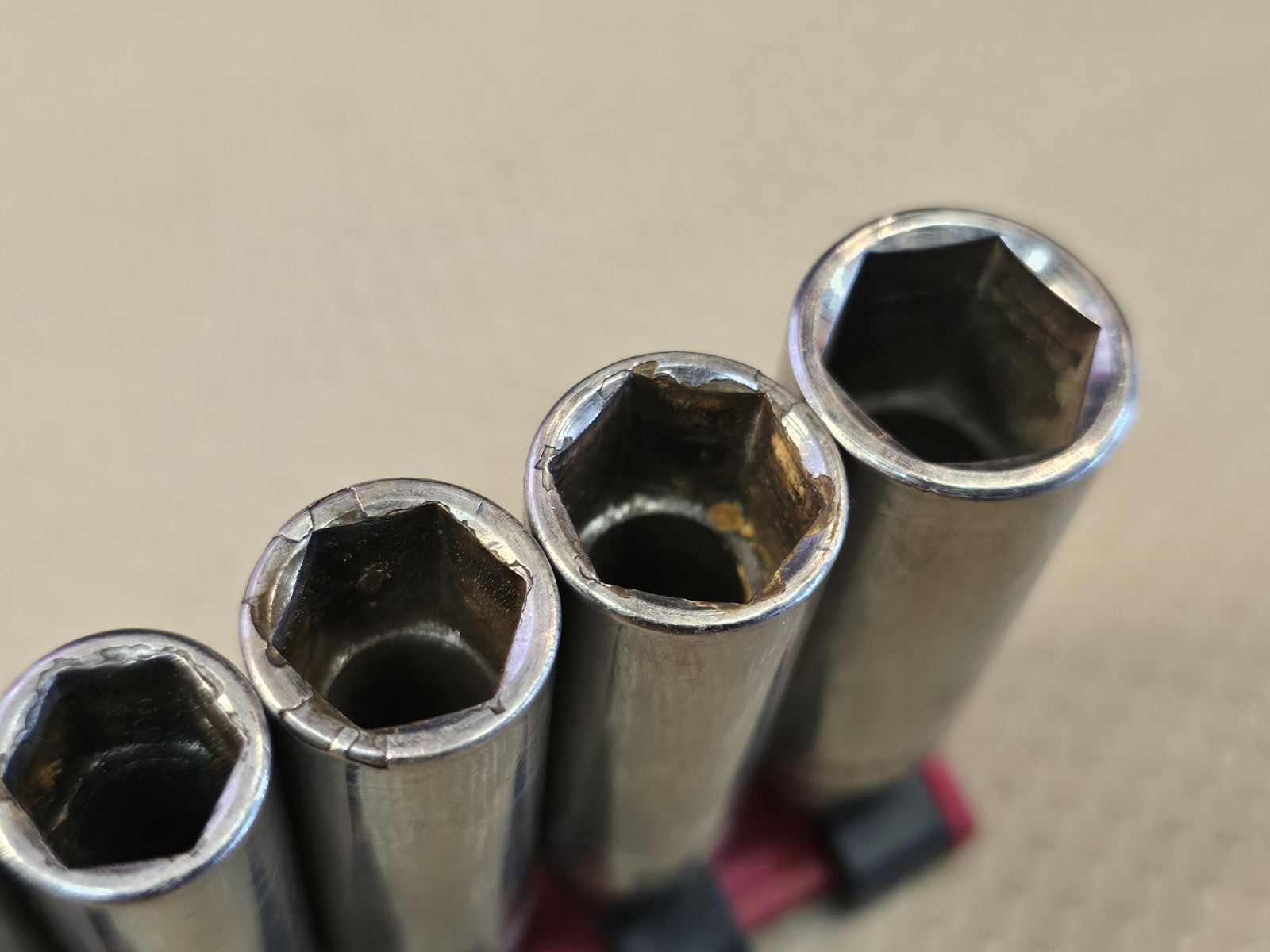 MATCO TOOLS 8 PIECE 1/4 DRIVE SAE  DEEP 6 PT CHROME SOCKET SET USA 9/16 to 9/32