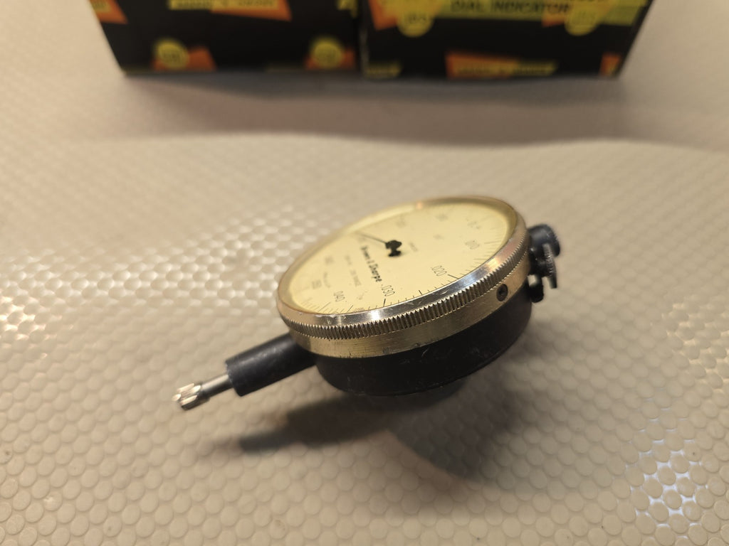 Brown & Sharpe Dial Indicator Jeweled 599-8241-611 .250" Range by .001" Box