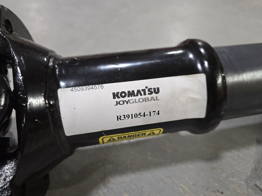 NEW OEM Komatsu CARDAN SHAFT R391054-174 LT-270 Joy Global MINING RIG