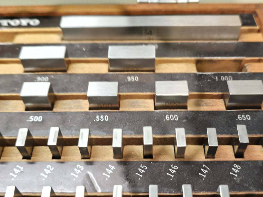 MITUTOYO GAGE BLOCK SET 516-902 BE1-81-2  GRADE 2 Incomplete