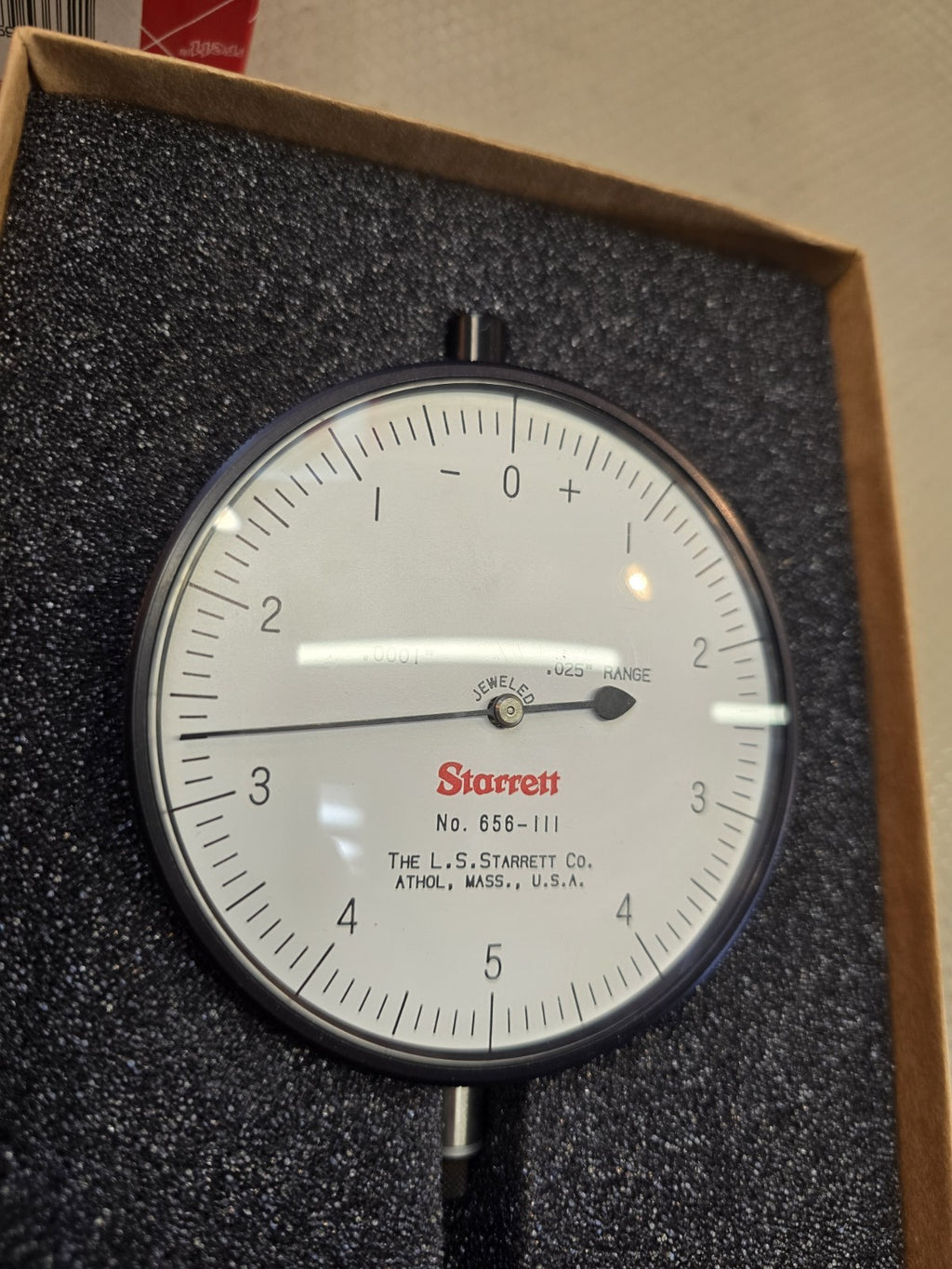 NEW Starrett 656-111J Dial Indicator 0-.025" Range, 0-5-0 Balanced Dial IN STOCK
