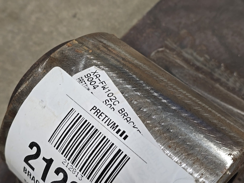 SAF Holland XA-FW-102C Trunnion Bracket Foot 5th Wheel Bracket NEW & Genuine