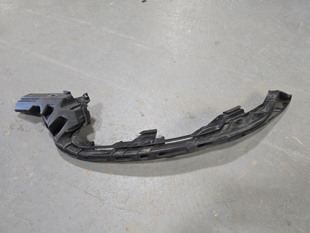 Genuine Porsche 991 GT3RS Rear Retaining Strip RH 99150583682 