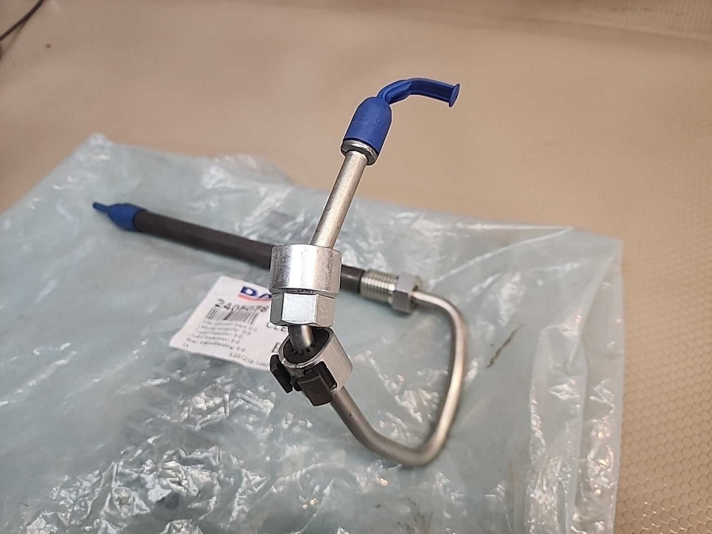 2405078 fuel injection pipe MX-13 fuel feed pipe (DAF is PACCAR)