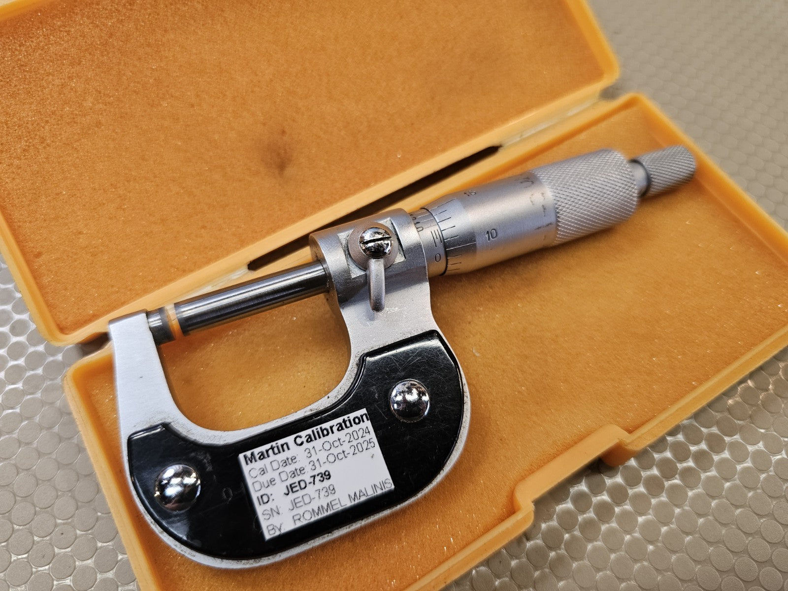 PRECISION MACHINISTS 0-1" OUTSIDE MICROMETER .0001" Grad.  CHUAN