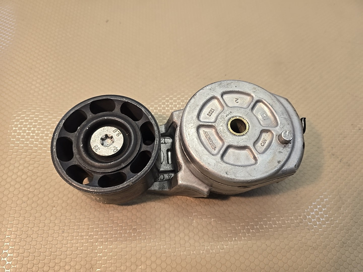 Belt Tensioner Dayco PN: 2170331 1687819C92
