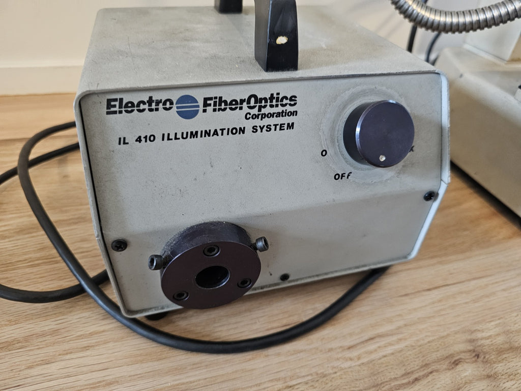 MITUTOYO TM-111 TOOLSMAKERS MICROSCOPE 50/60HZ 176-912 +IL410 Illumination CLEAN