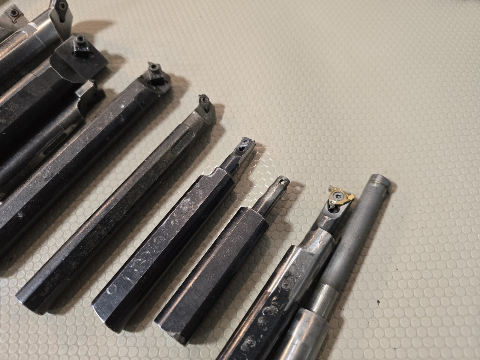 LOT OF BORING BARS END MILLS Cutters Shanks with Carbide Inserts 