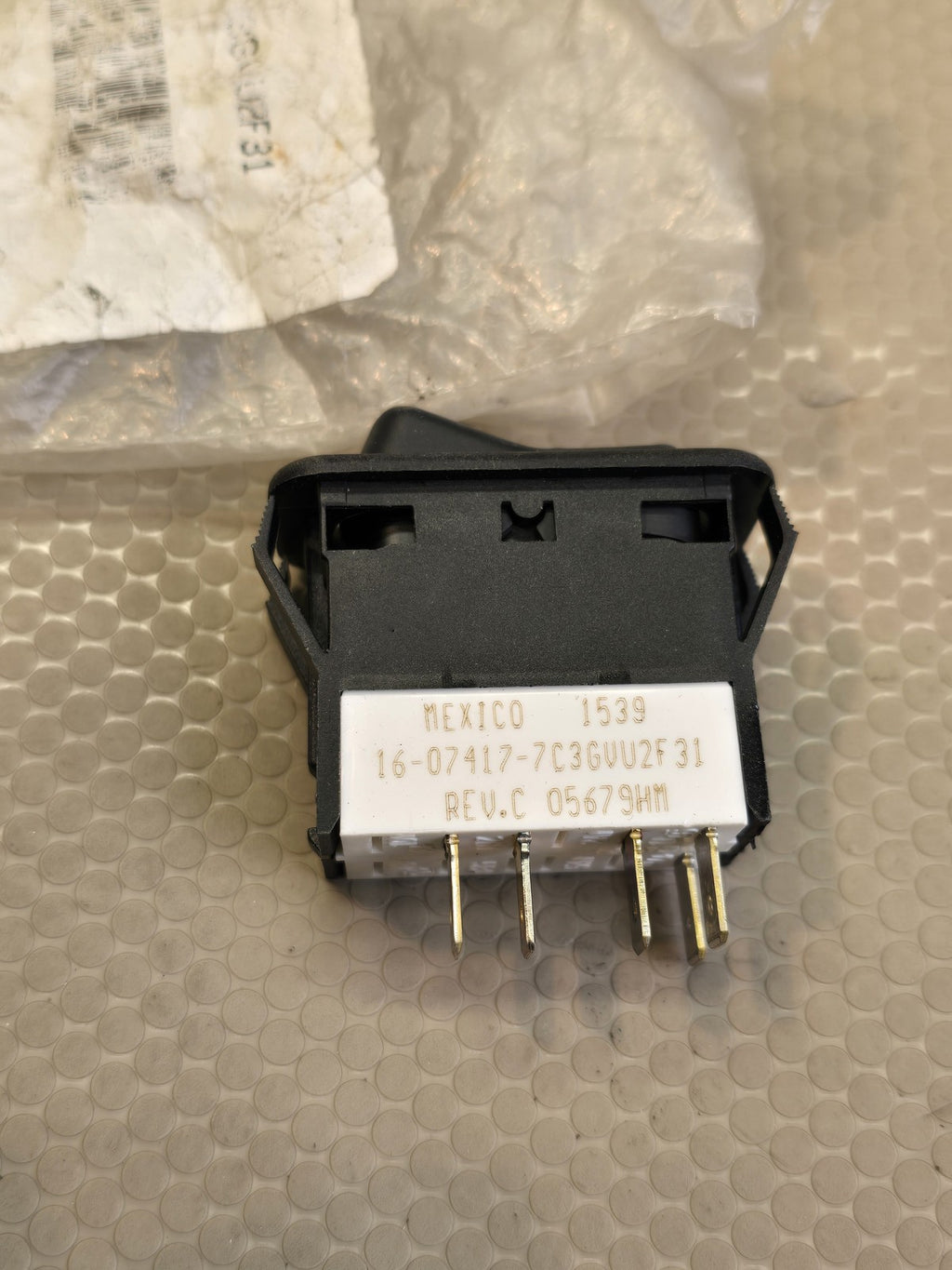 Paccar 16-07417-7C3GUU2F31 Rocker Switch MAN/AUTO Engine Fan Control 5-Pin
