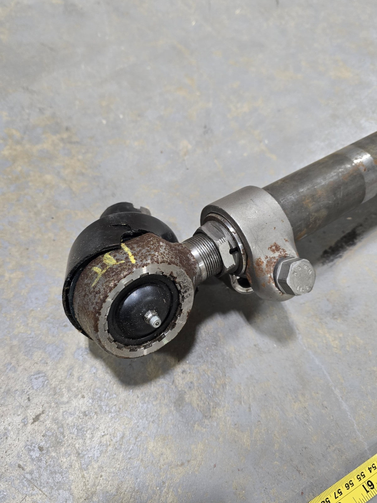 ZF Lemförder 26825 01? 15855mm Drag Link Tie Rod Assembly MAN Mercedes 206903
