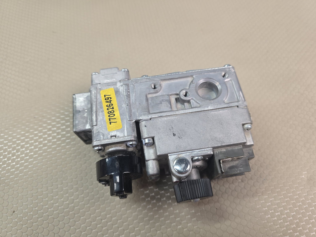 Robertshaw 770-826-497 7000MVRB-5-LC Millivolt Gas Valve Hi-Lo *For Parts*