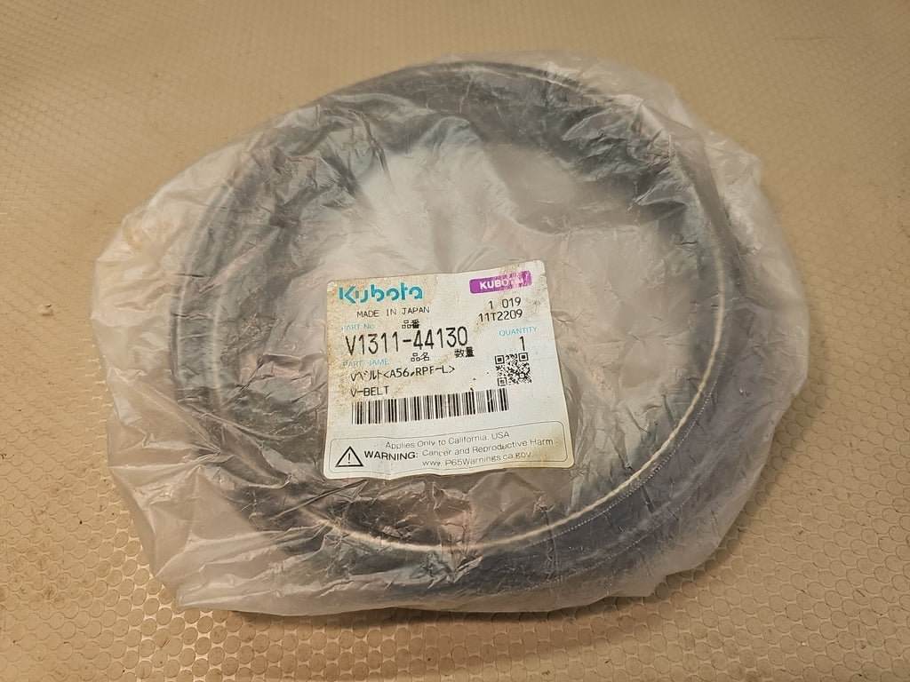 KUBOTA OEM V1311-44130 V-BELT