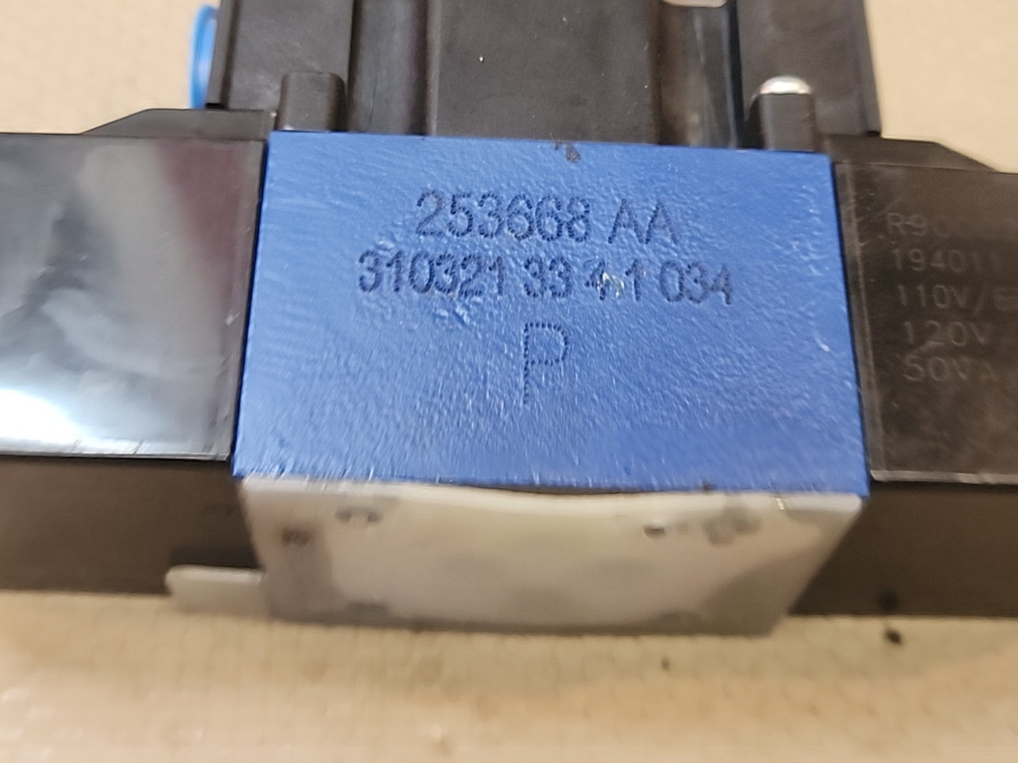 Rexroth R978877942, R900021464 Control Valve