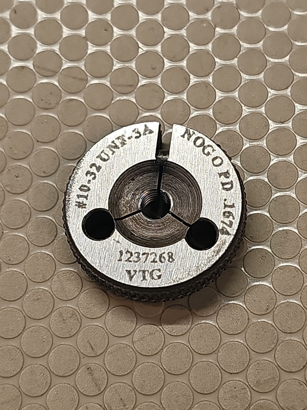 Vermont Gage #10-32 UNF-3A No Go PD .1674 Thread Inspection Ring Gage Used