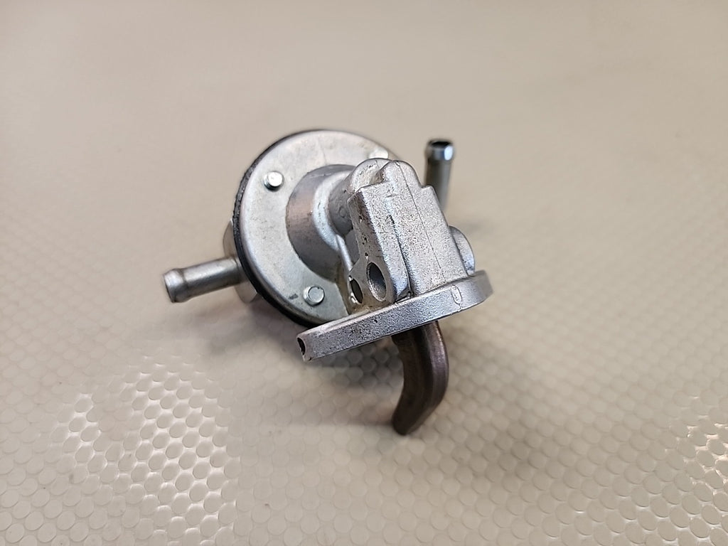 OEM Fuel Pump 16604-52032 For Kubota D1101 Z482 V2203 V2003 V1903 V2403 V1502