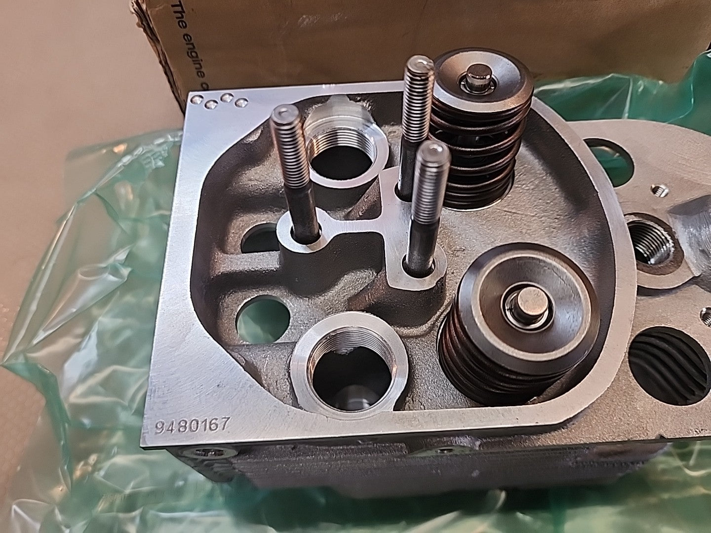 Deutz OEM 04232889 New Cylinder Head Fits 912 Diesel Engine