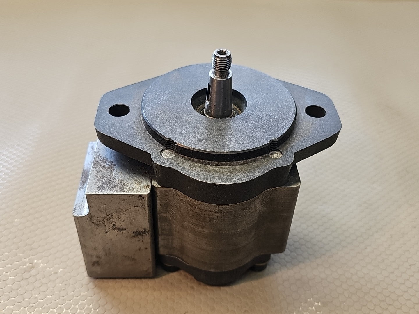 ZI Zwei 331-5020-002 Alpha Series Hydraulic Pump 