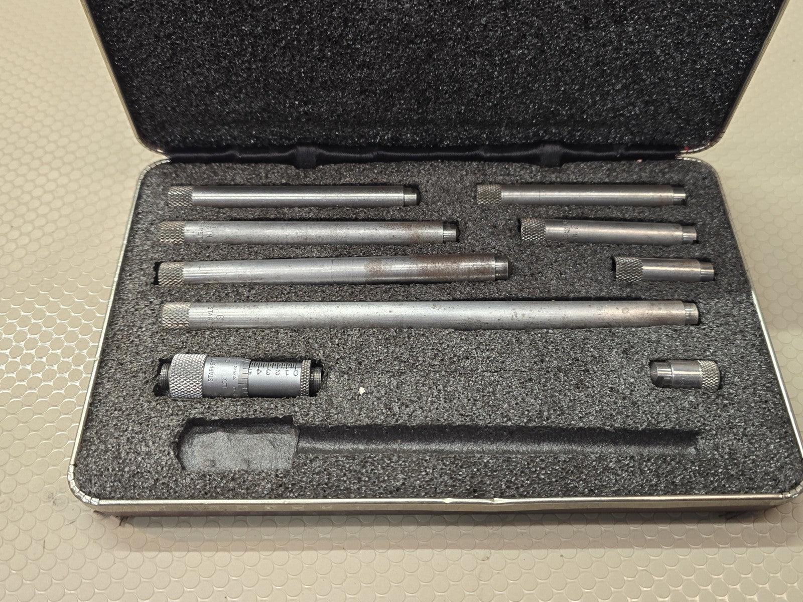 Starrett No. 823BZ Tubular Inside Micrometer (1 1/2" - 9 1/2" Range)