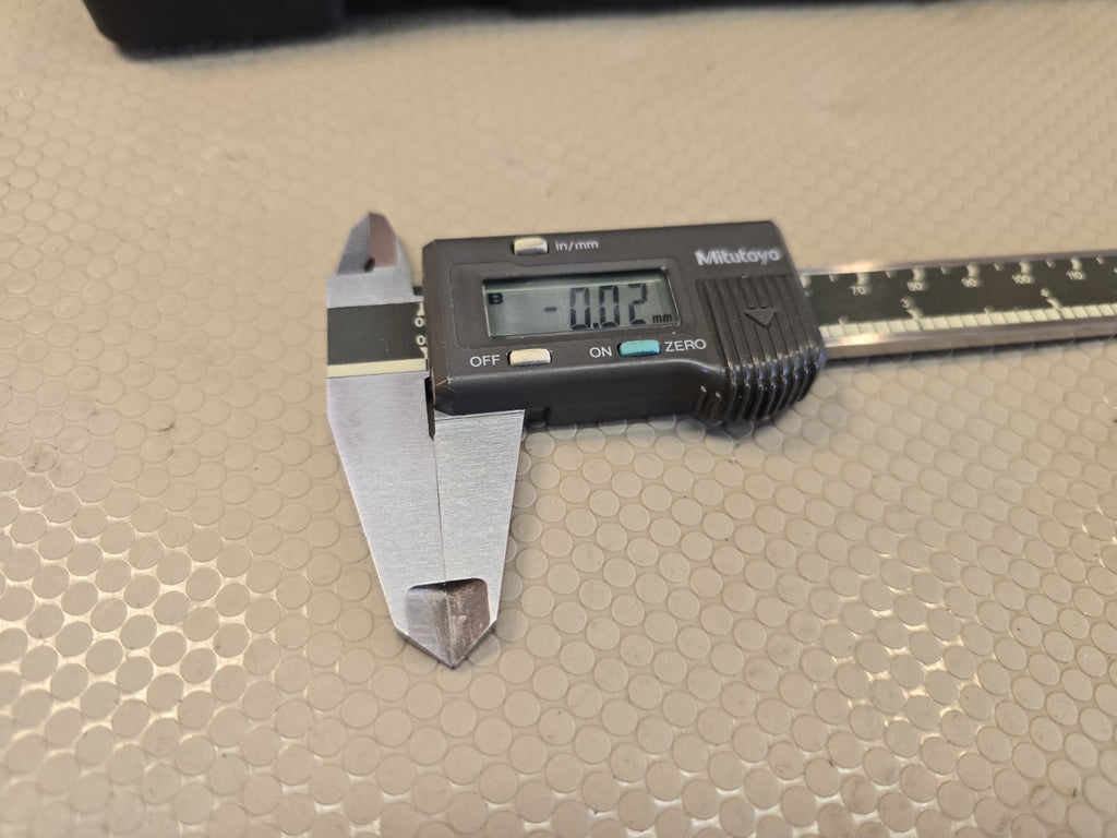 Mitutoyo 500-133 CD-6"B Digimatic 0-6" Digital Caliper with Case