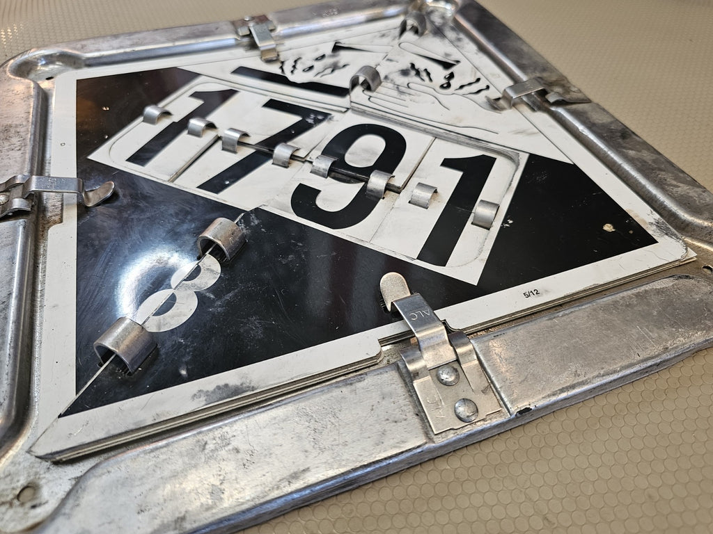 Flip Placard Flammable, Combustible, Oxidizer, Poison, Corrosive