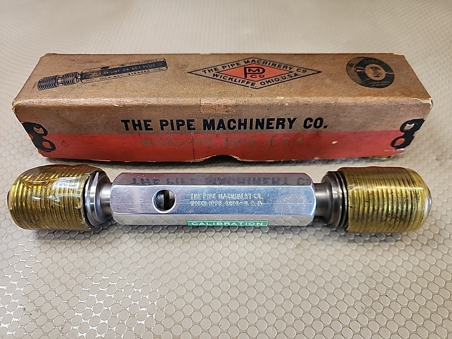 THE PIPE MACHINERY CO THREAD PLUG GAGE 1.062-12 NA-4G SET GO 1.0164 NO GO 1.0113