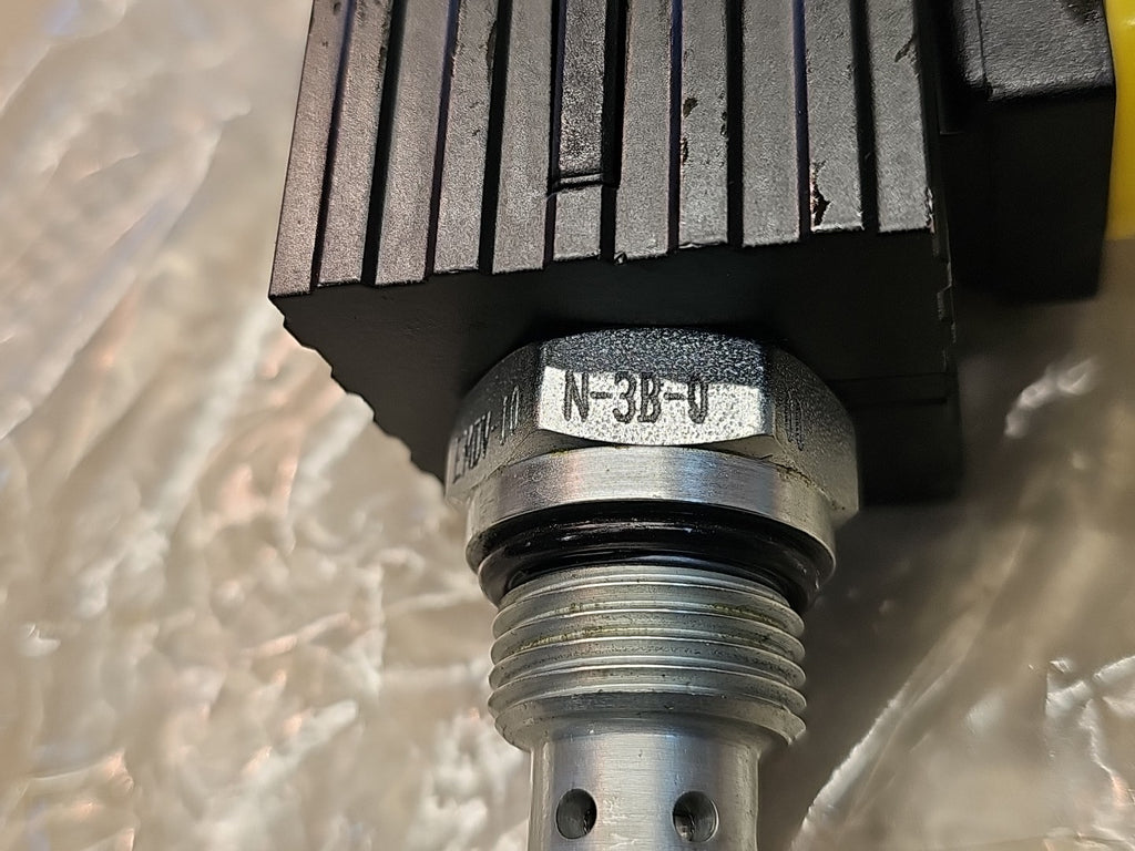 Bucher Hydraulics 24DC Sectional Valve / 2422 / EMDV-10 / N-3B-O 