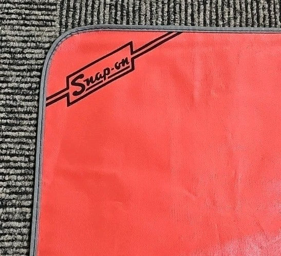 SNAP ON C-141 B RED KIT BAG POUCH ROLL 14 POCKETS *VINTAGE & MINT*