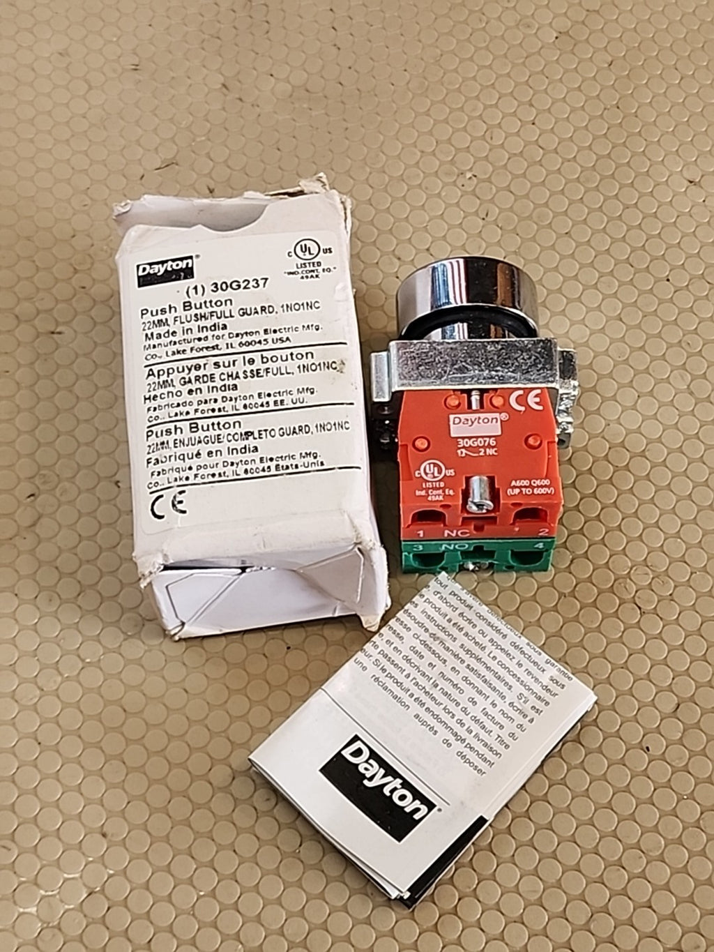 Dayton 30G237 Push Button Operator, 22 Mm, 1No/1Nc, Green