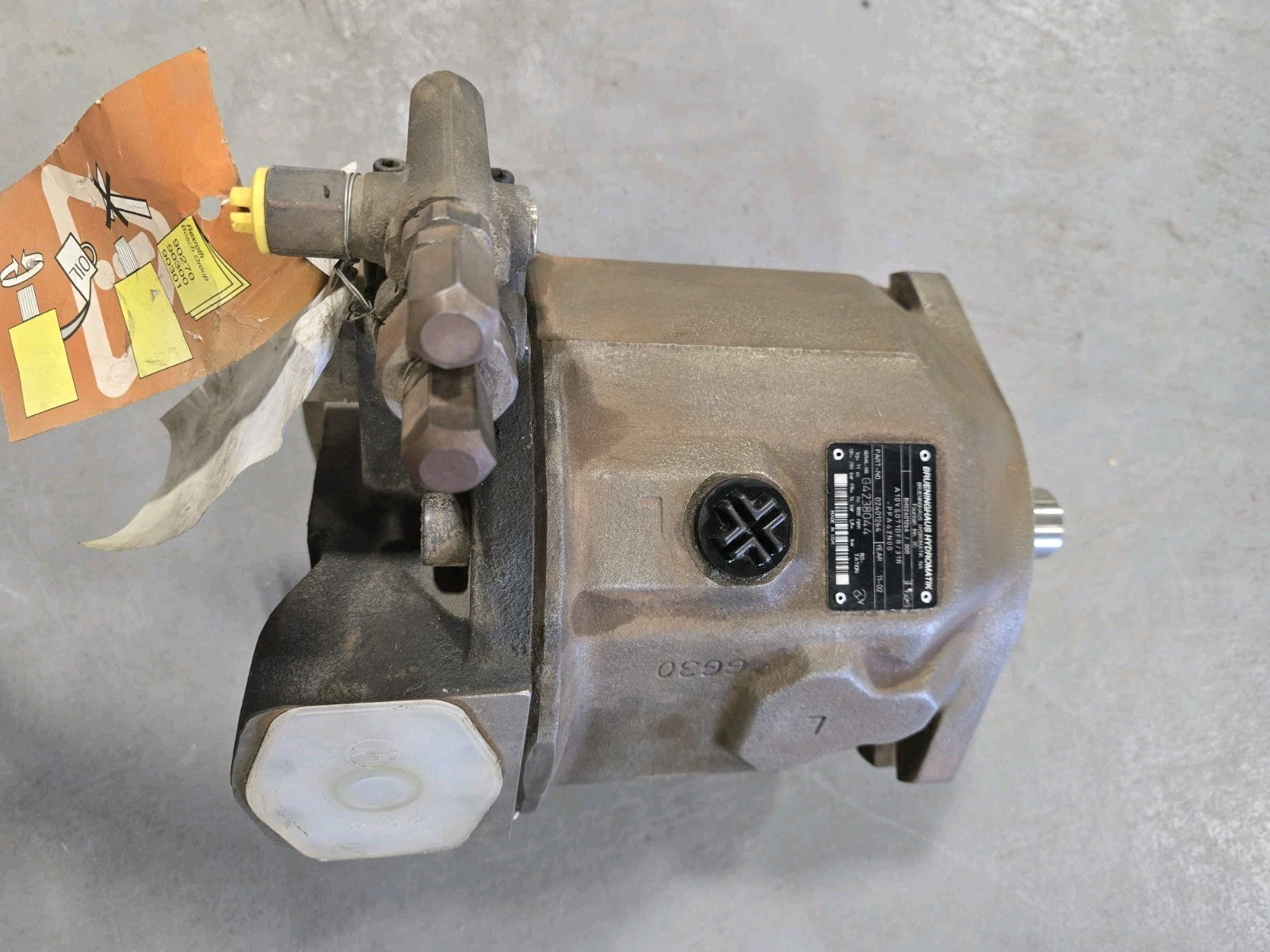 BRUENINGHAUS HYDROMATIK AA10VS071DFR Series Rexroth Axial Piston Pump *NEW!*