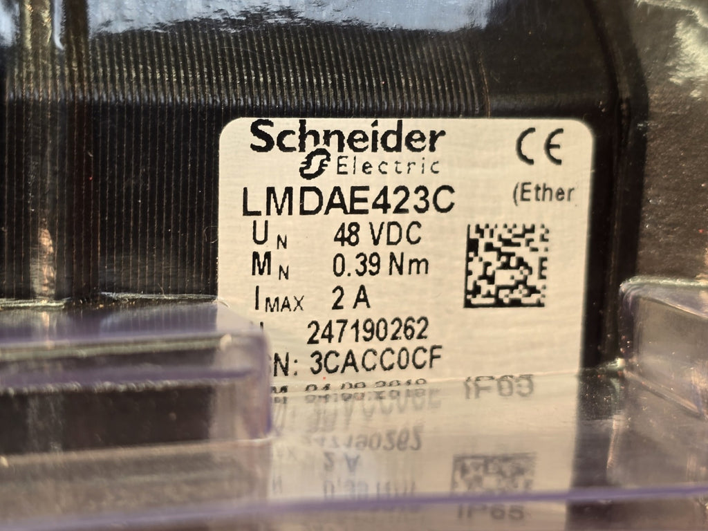 NEW Schneider Electric Lexium LMDAE423 C Stepper Motor GENUINE OEM