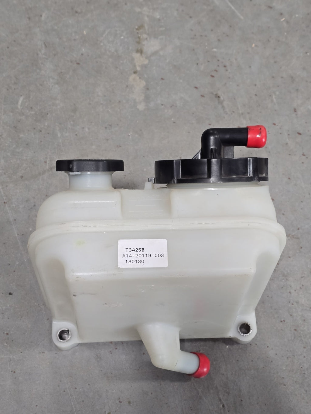 Freightliner A14-20119-003 Power Steering Reservoir Tank Cascadia M2