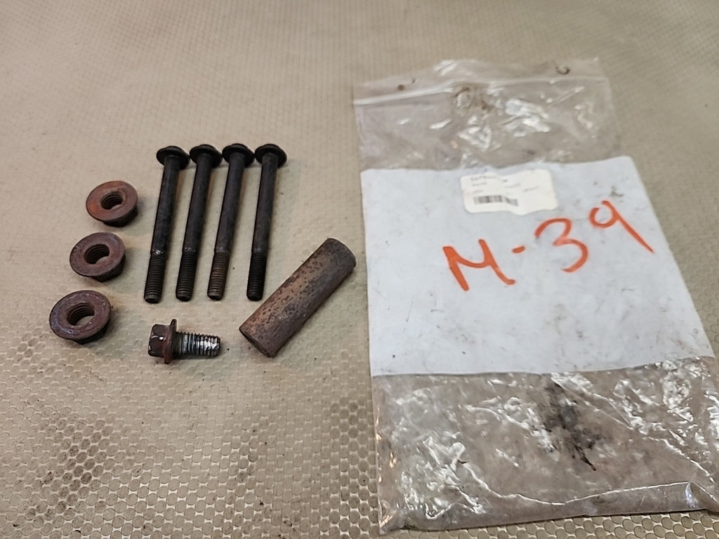 CUMMINS SPACER MOUNTING EXHAUST 3679445