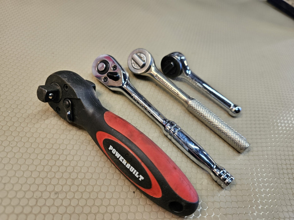 4 Powerbuilt CT-V Ratchet 1/4 & 3/8" Drive GREAT WORKING CONDITION.  107