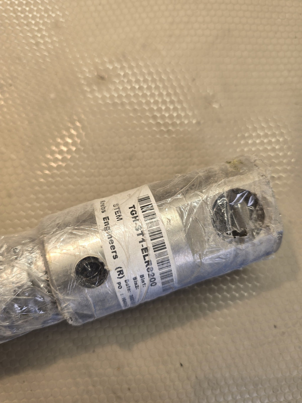 KREBS Engineering Technequip TGH-ST1-ELR3800 Valve Stem Assembly Clevis FLSmidth