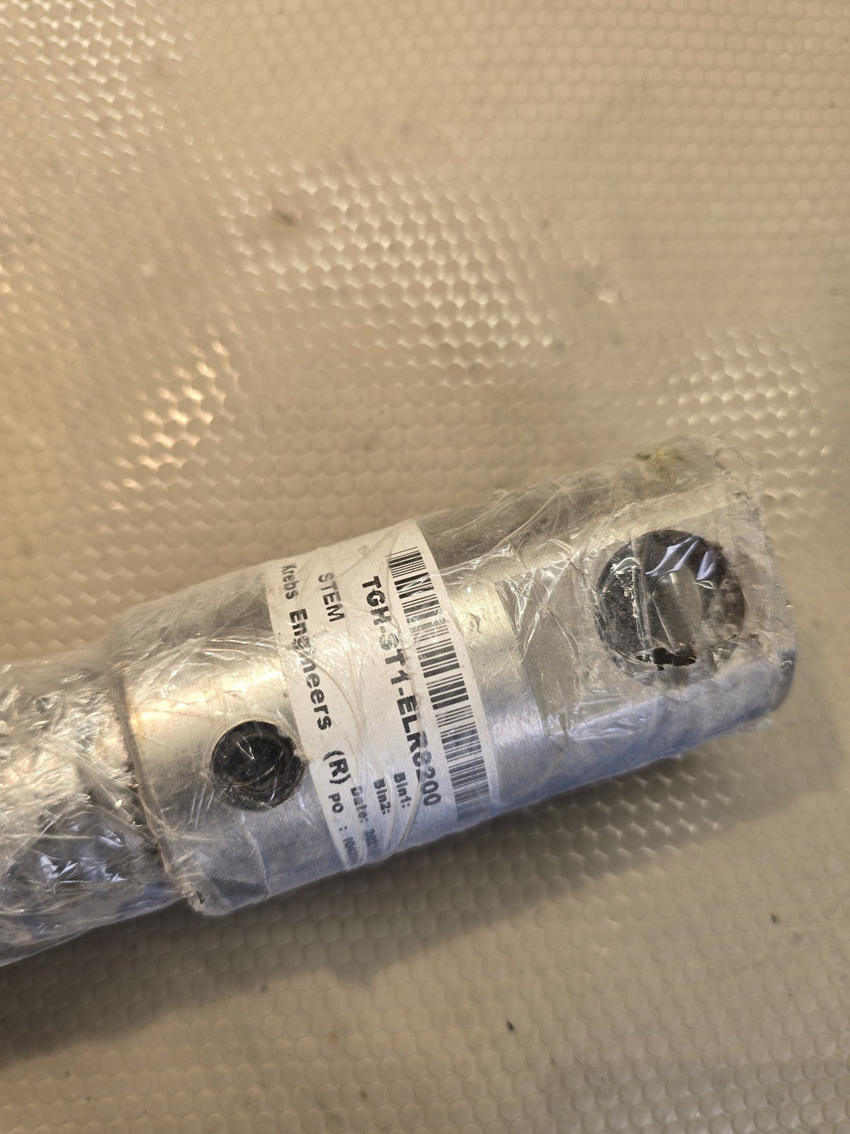KREBS Engineering Technequip TGH-ST1-ELR3800 Valve Stem Assembly Clevis FLSmidth