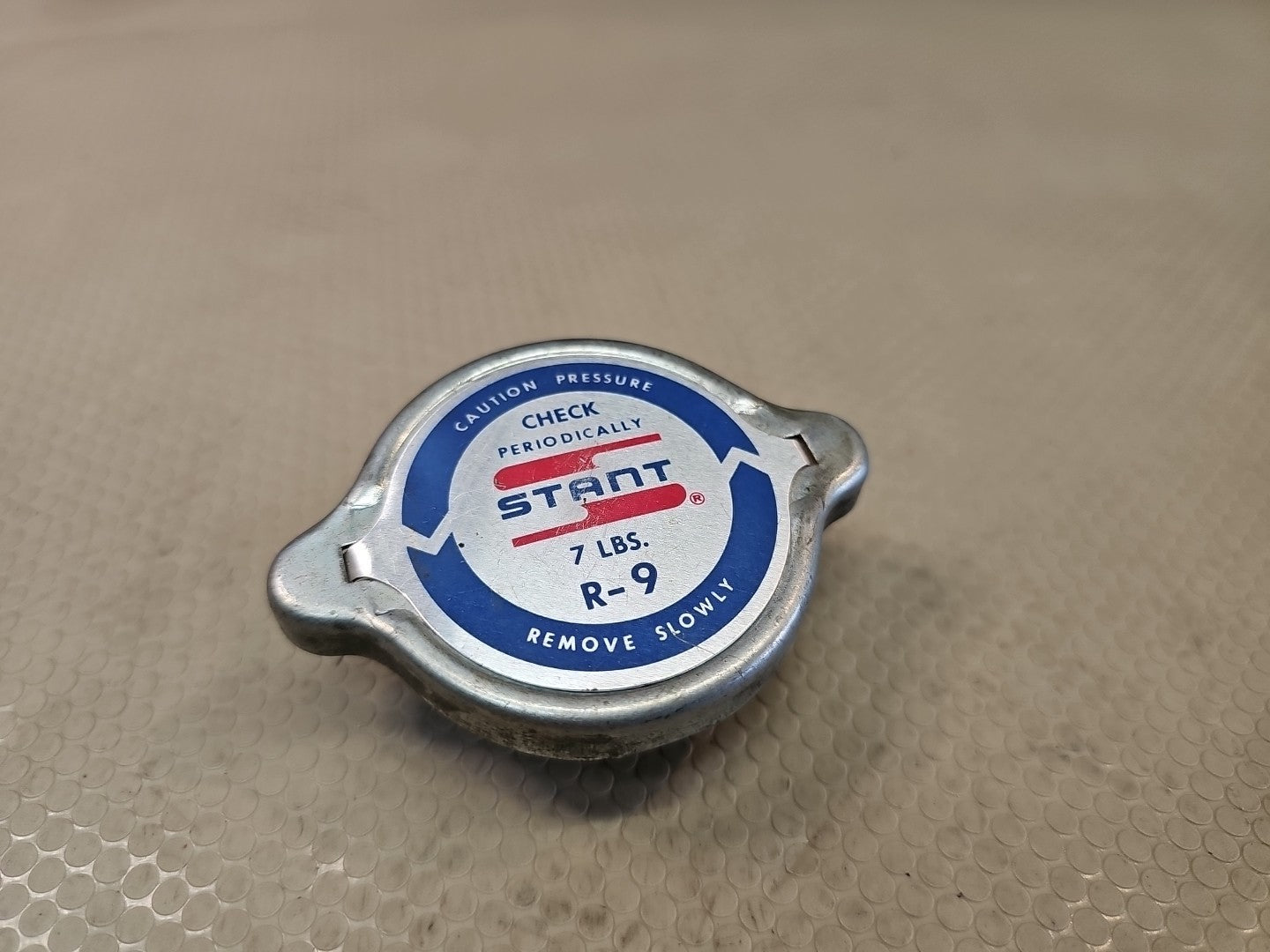 Stant R9 53-54-55-56-58-60-62-63 BUICK-CHEVY-OLDS-DODGE-FORD-RADIATOR CAP
