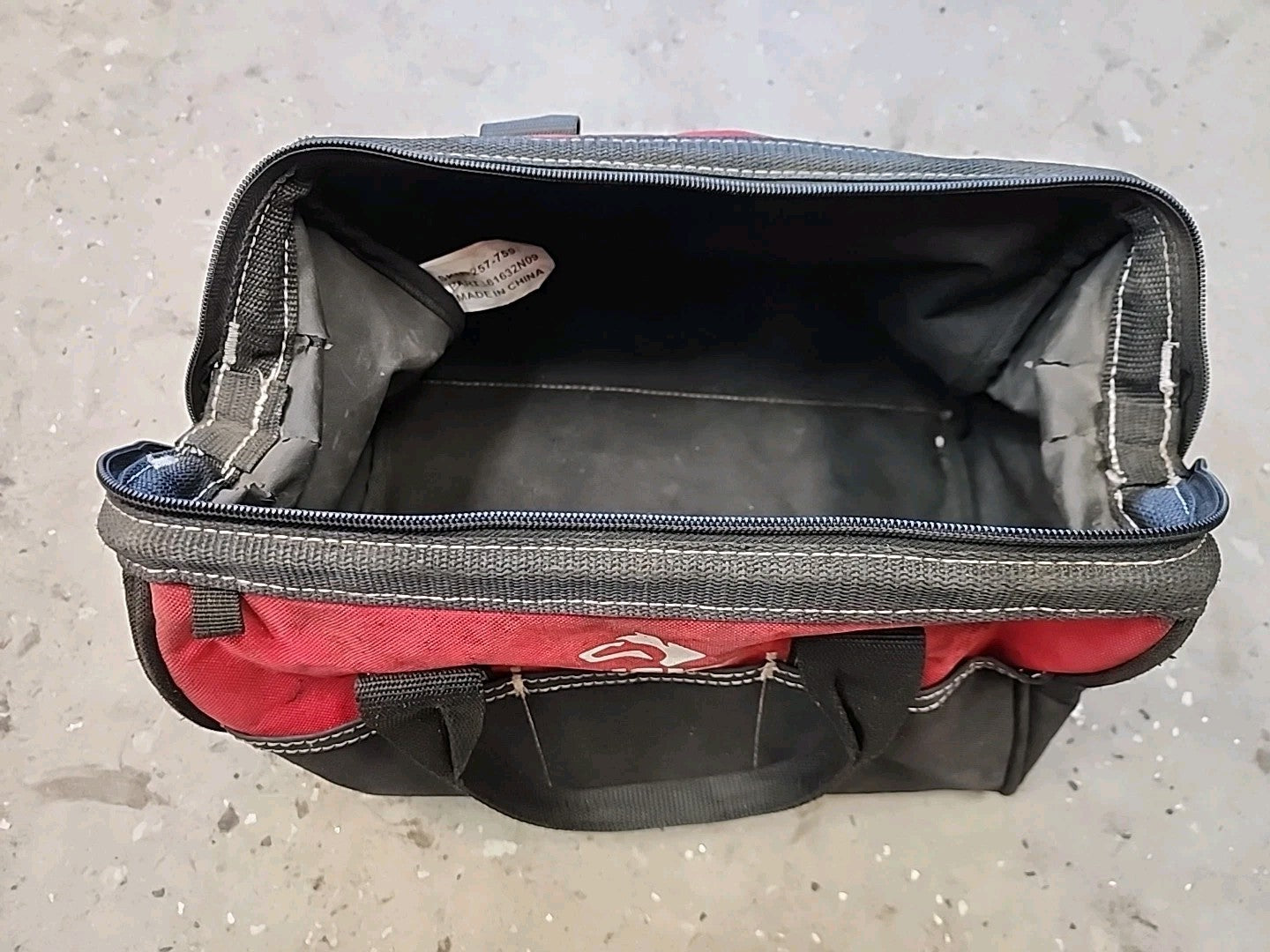 Husky 12” Tool Bag, 3 External Pockets, Dual Zip Main