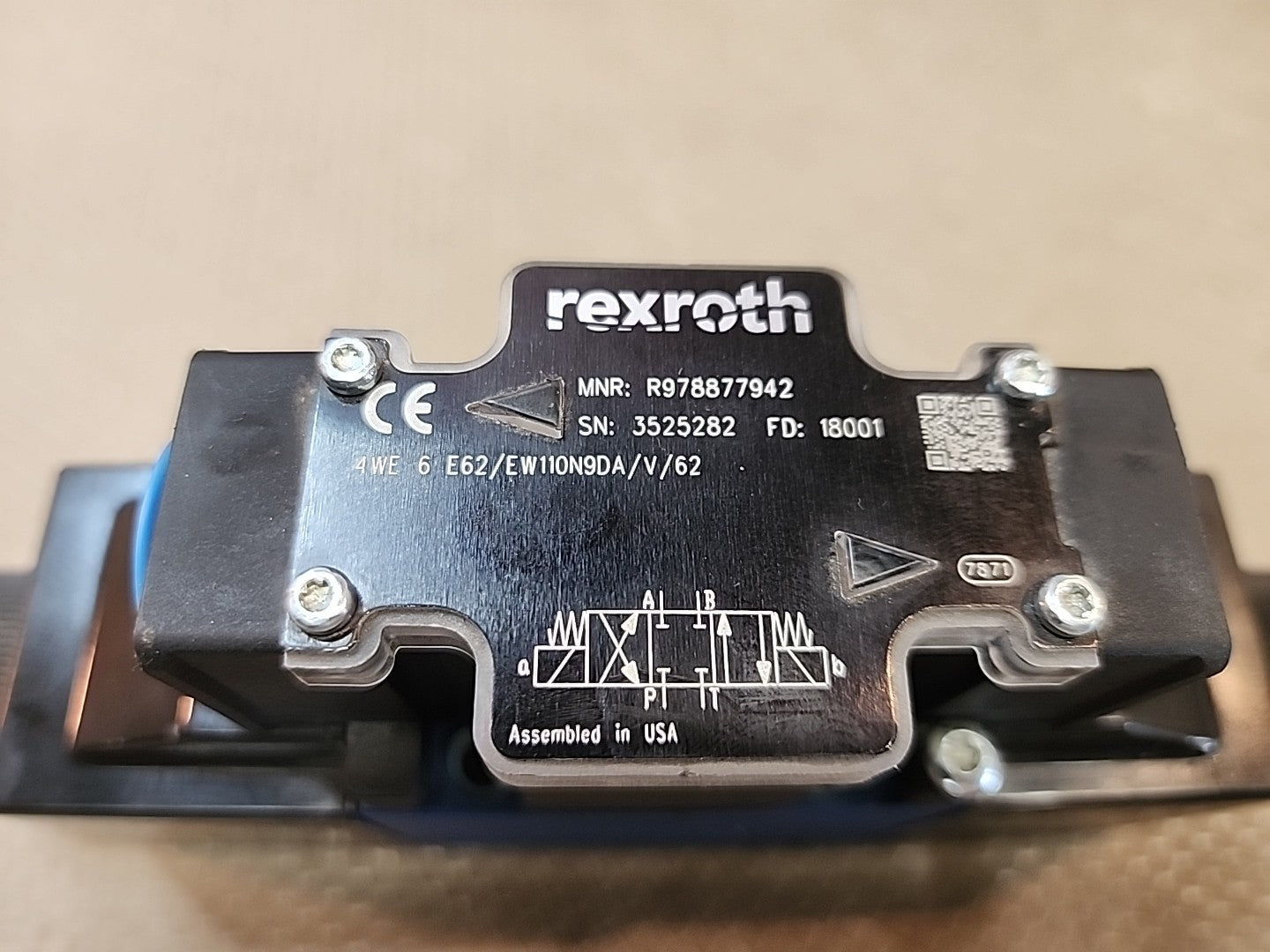 Rexroth R978877942, R900021464 Control Valve